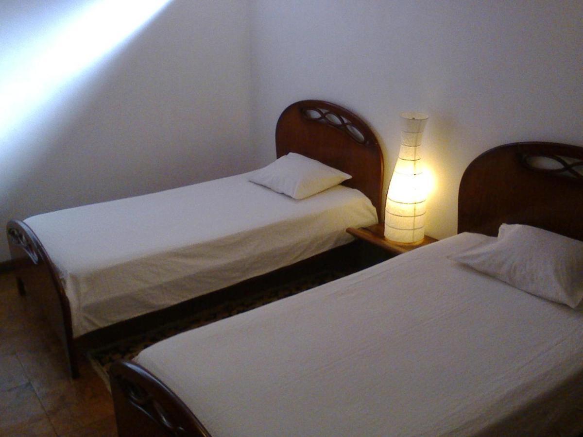 Apartment With Private Garden Porto Room photo